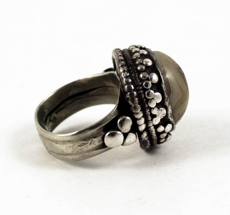 HIM115d-silver and eye agate Tibetan ring(1) silver-and-eye-agate-Tibetan