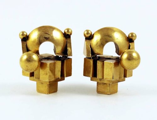 “Thandatti” gold earrings, India